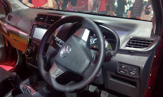 Grand New Veloz dan Grand New Avanza yang Baru di GIIAS 2015