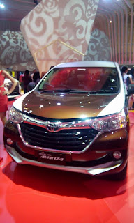 Grand New Veloz dan Grand New Avanza yang Baru di GIIAS 2015
